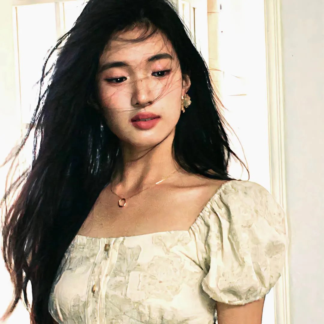 我向女鬼求婚她居然答应了